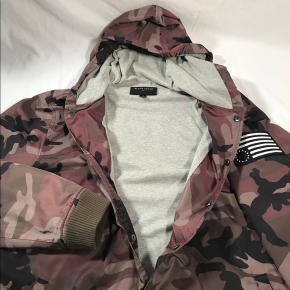 Menβs Black Scale Camo Pattern Snap Up Jacket Size Medium - Picture 3 of 7